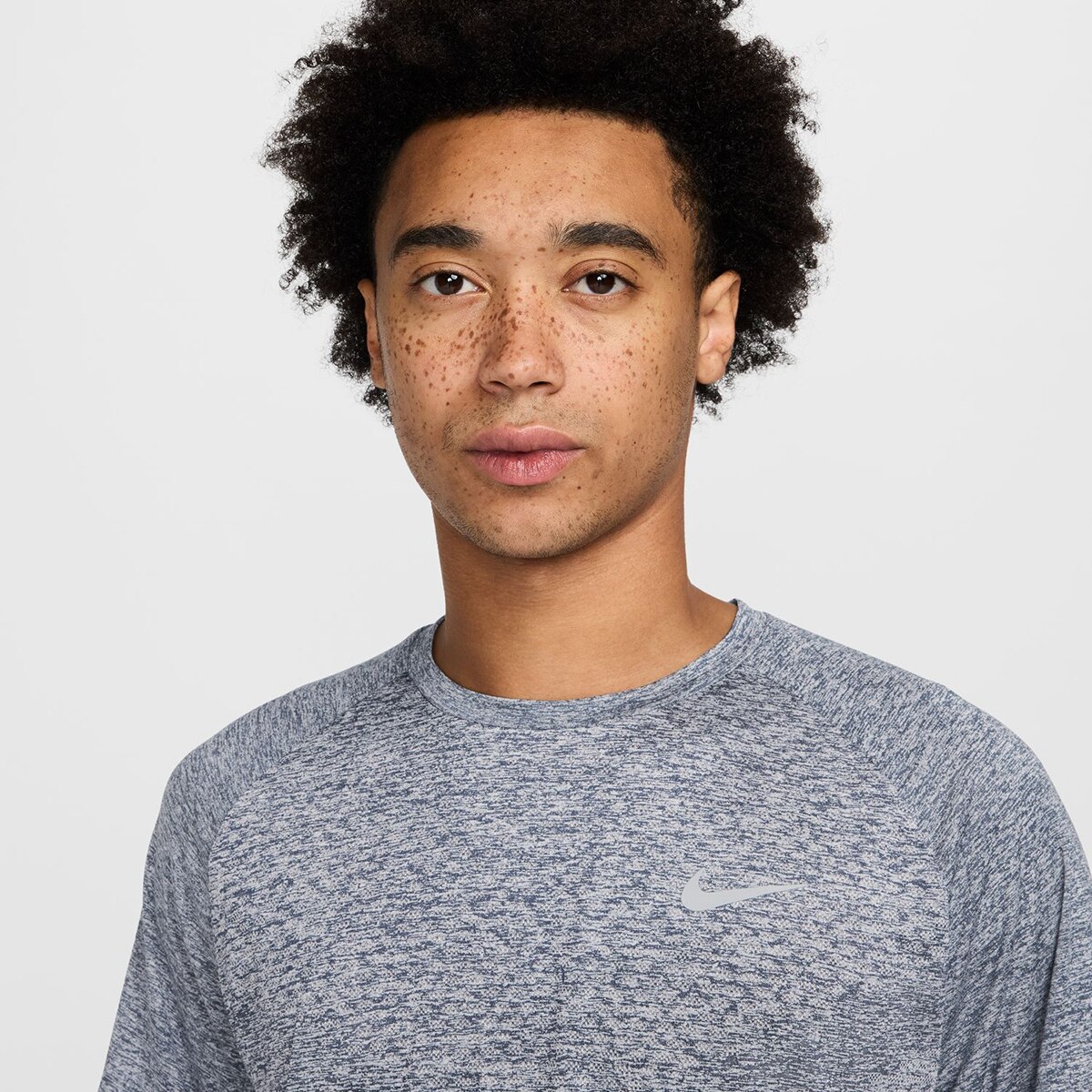 T-shirt de Homem Stride Cinzento-4