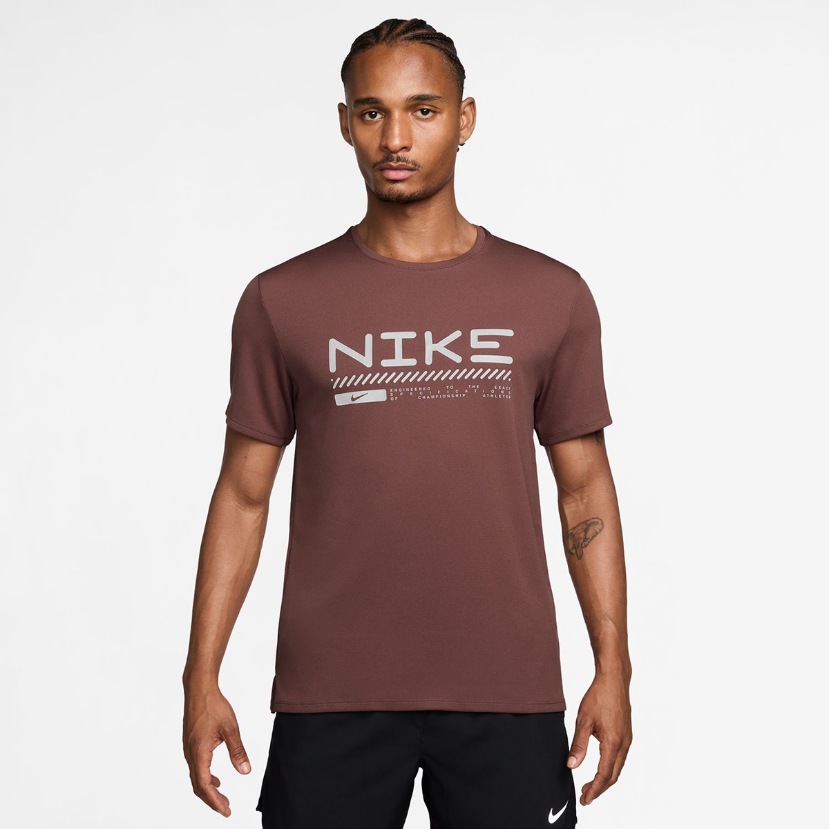 T-shirt de homem Miler Nike Argila-1