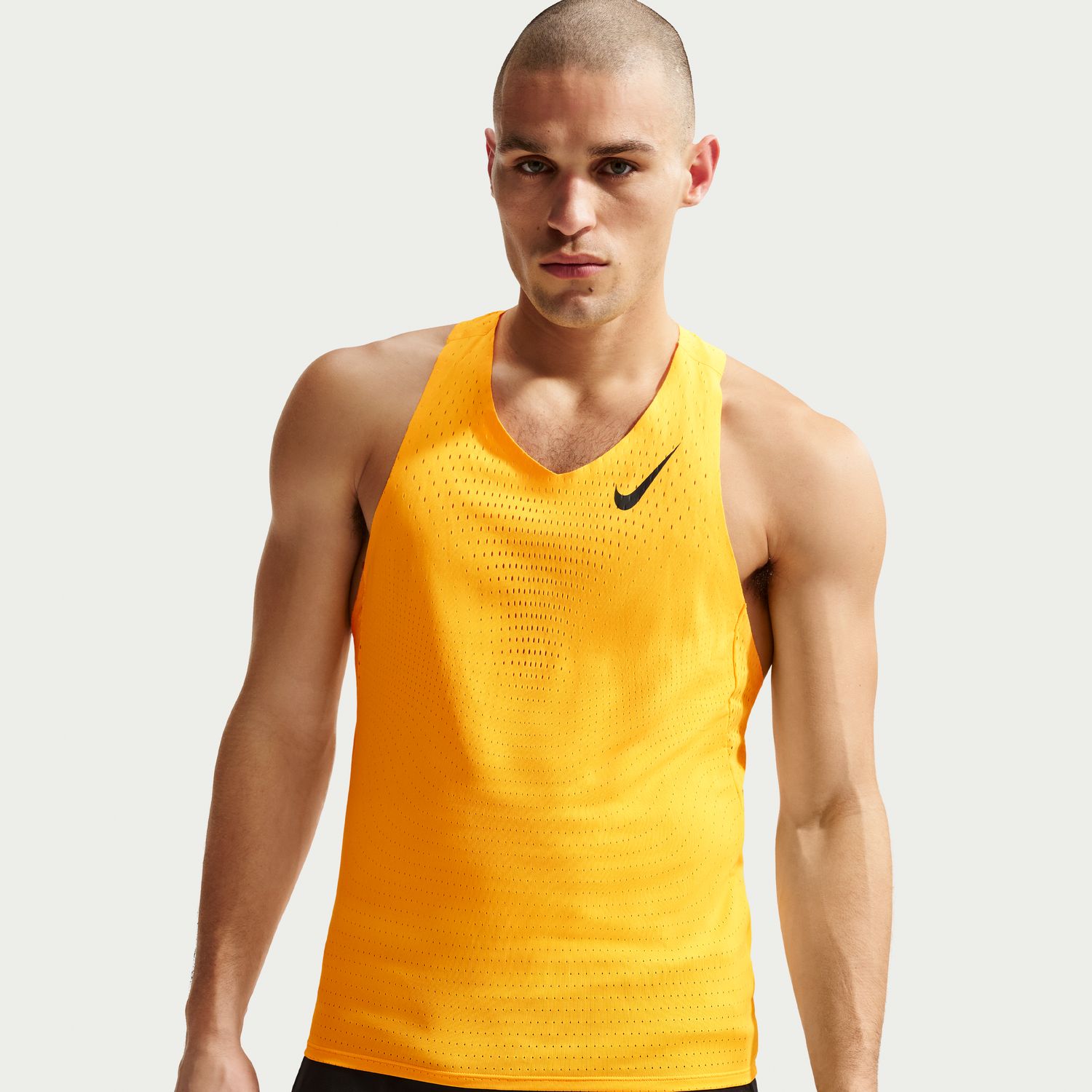T-shirt AeroSwift Laranja-1