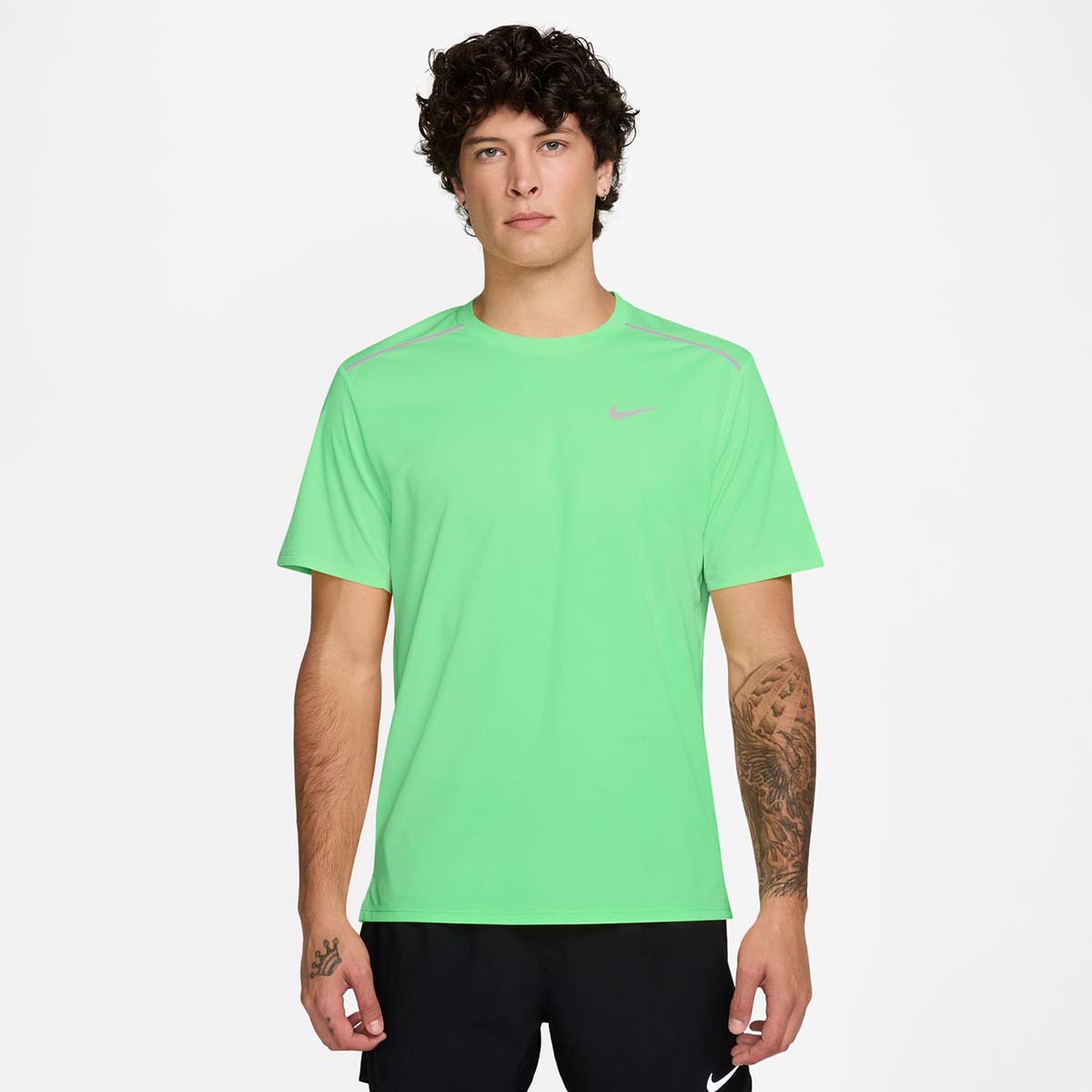 Imagem 0 de T-shirt de Homem M NK DF UV MILER SS