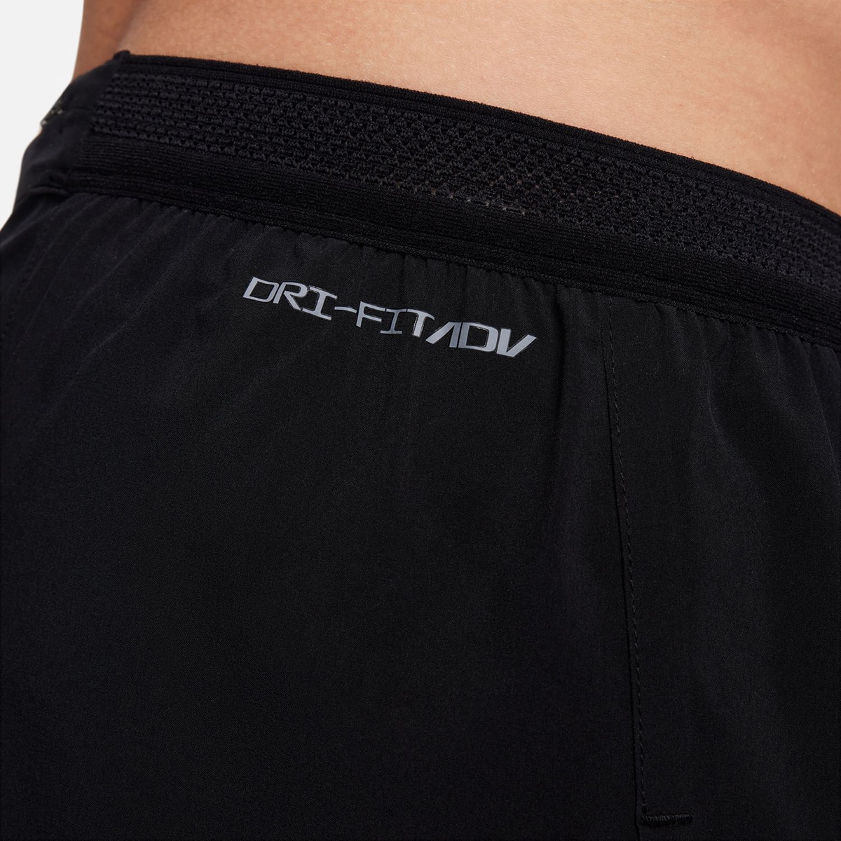 Calções de Homem DF AeroSiwft 2'' Short Preto-6