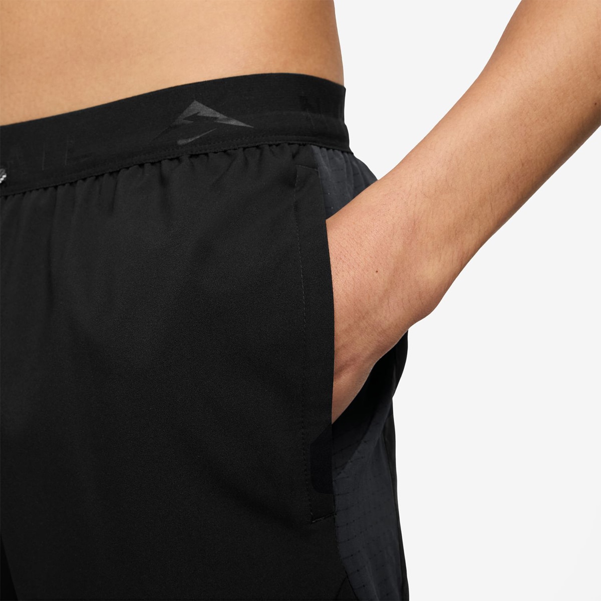 Calções de Homem Trail Preto-5