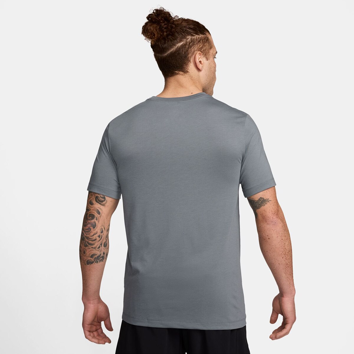 T-shirt de homem Dri-FIT Nike Cinzento-claro-2