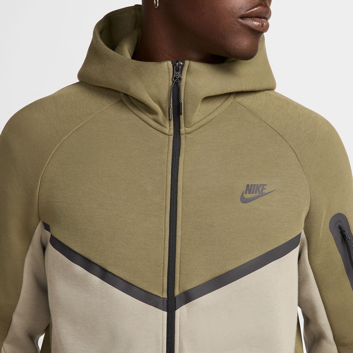 Sweatshirt de Homem Tech Verde Azeitona-3