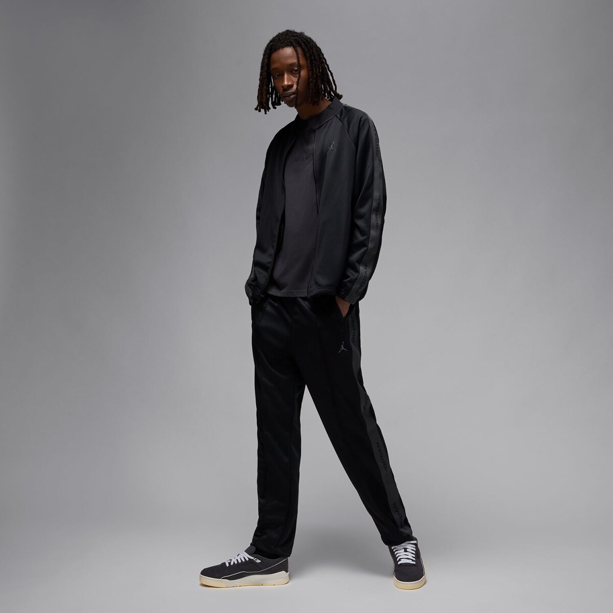 Sweatshirt de Homem Essentials Preto-7