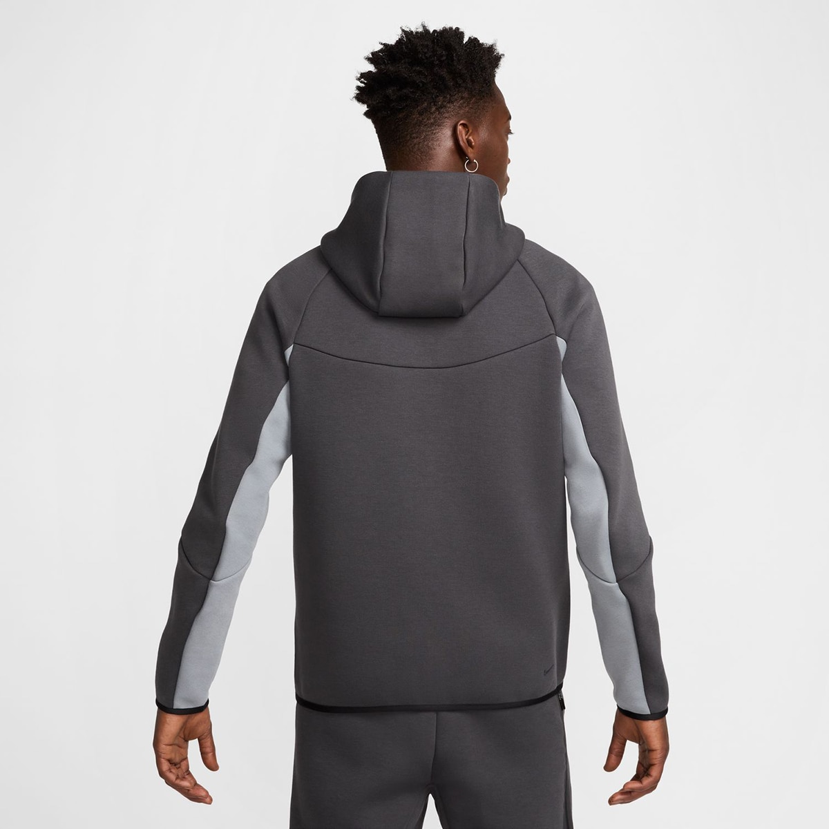 Sweatshirt de Homem Tech Cinzento-2
