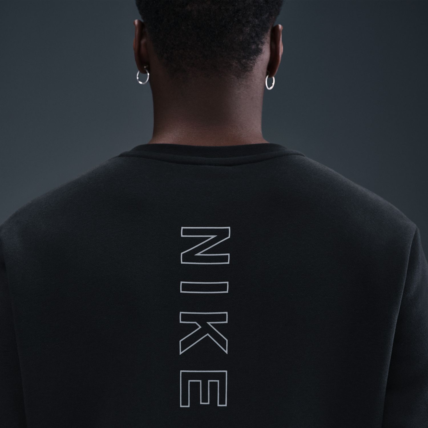 Sweatshirt de Homem Sportswear Club Crew Preto-3