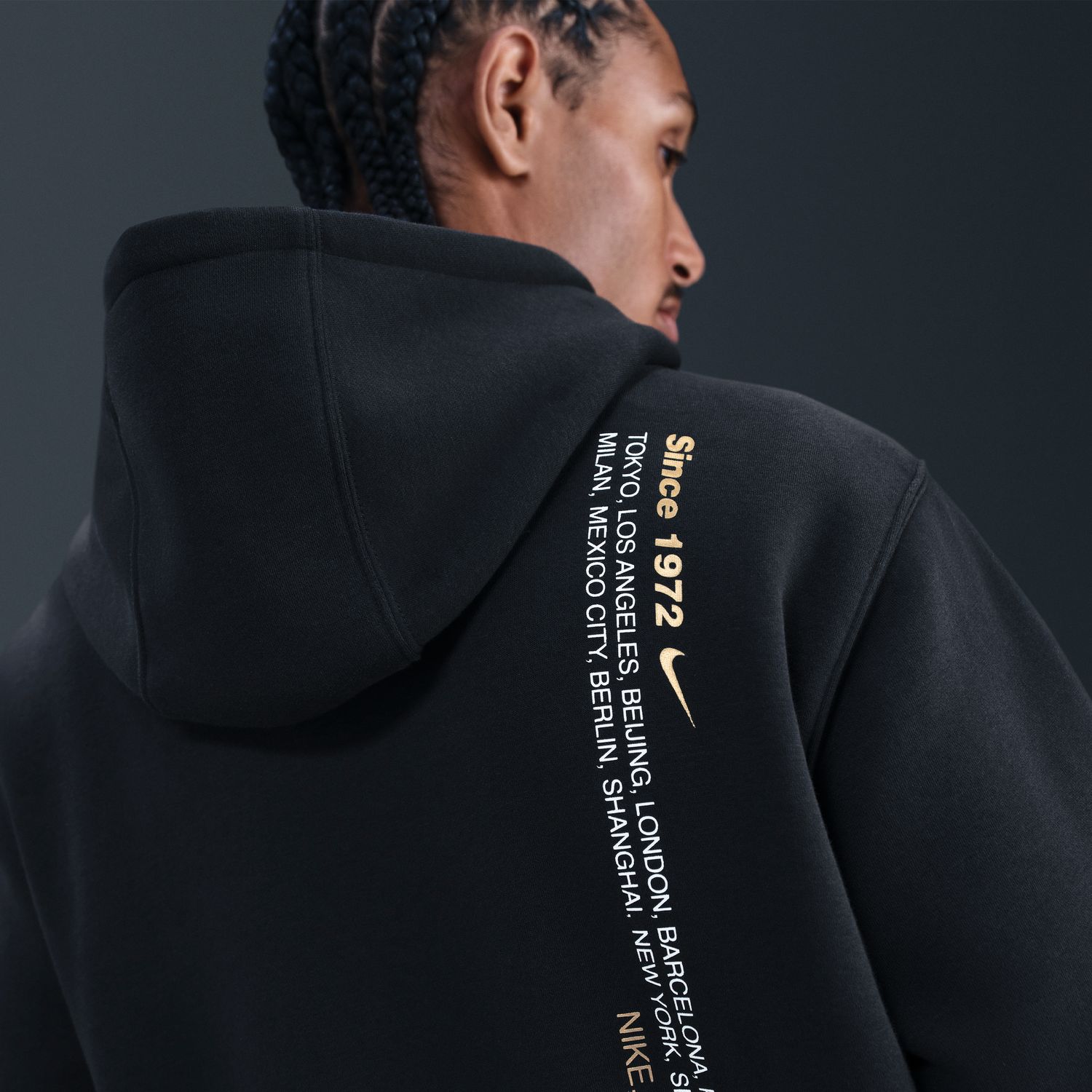 Sweatshirt de homem Sportswear Club Nike Preto-4
