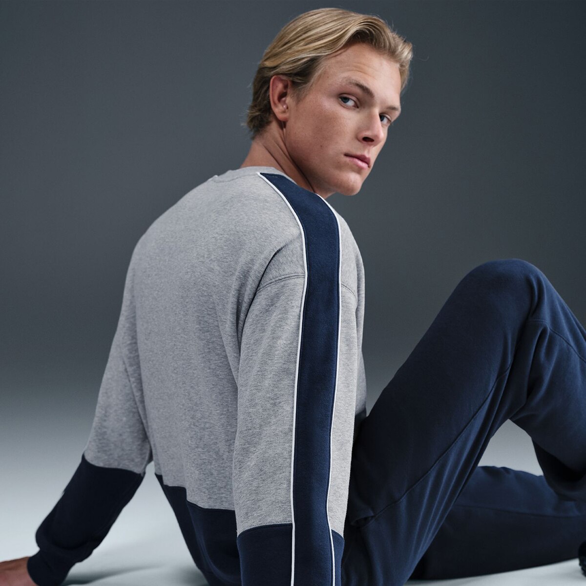 Sweatshirt de Homem Club Cinzento-5