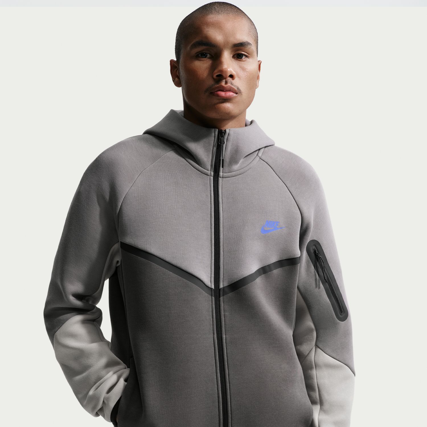 Sweatshirt de Homem Tech Cinzento-1
