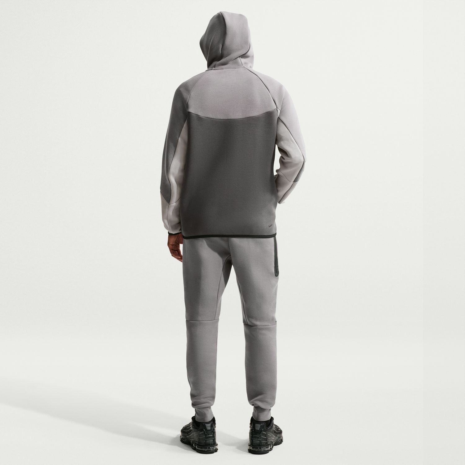 Sweatshirt de Homem Tech Cinzento-2