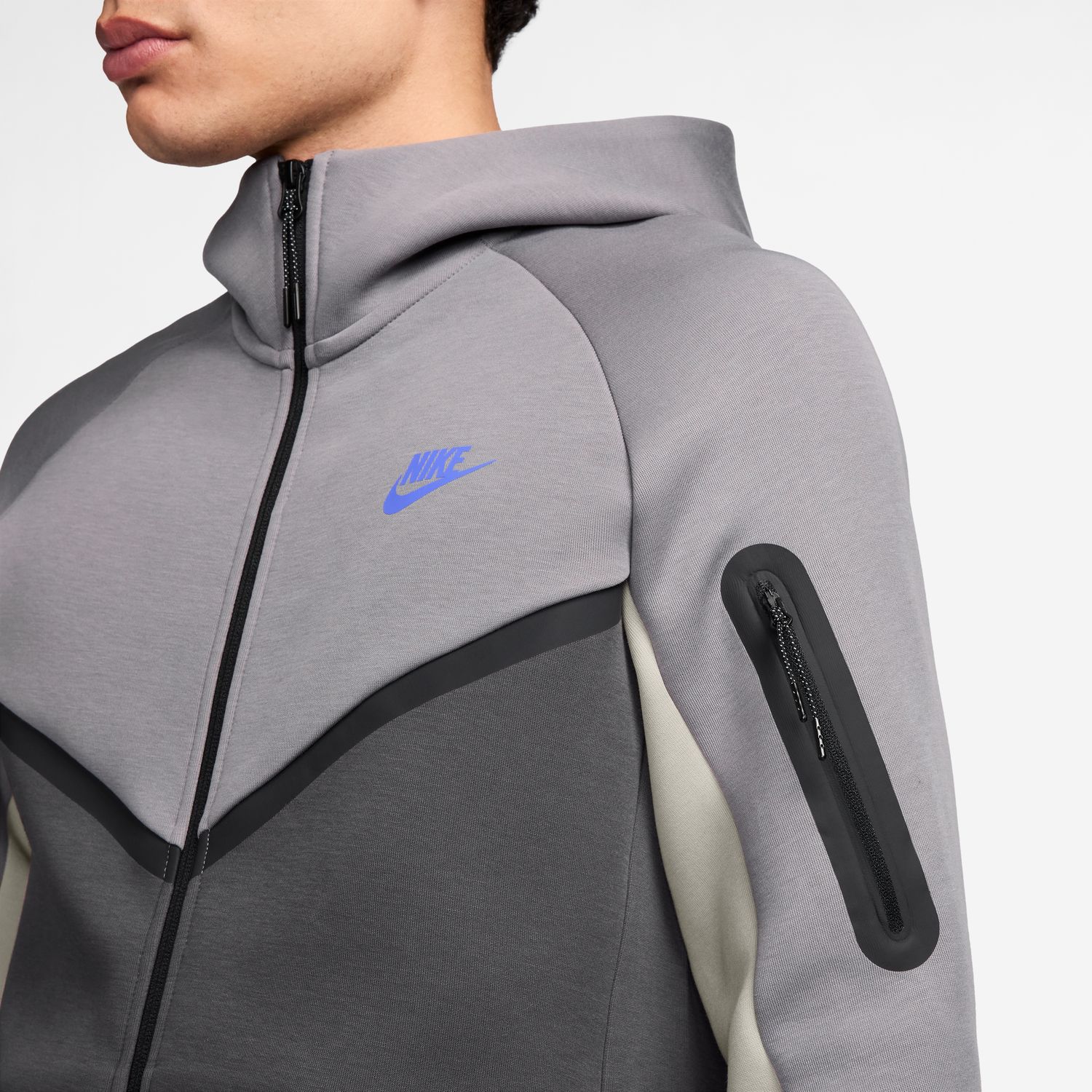 Sweatshirt de Homem Tech Cinzento-4