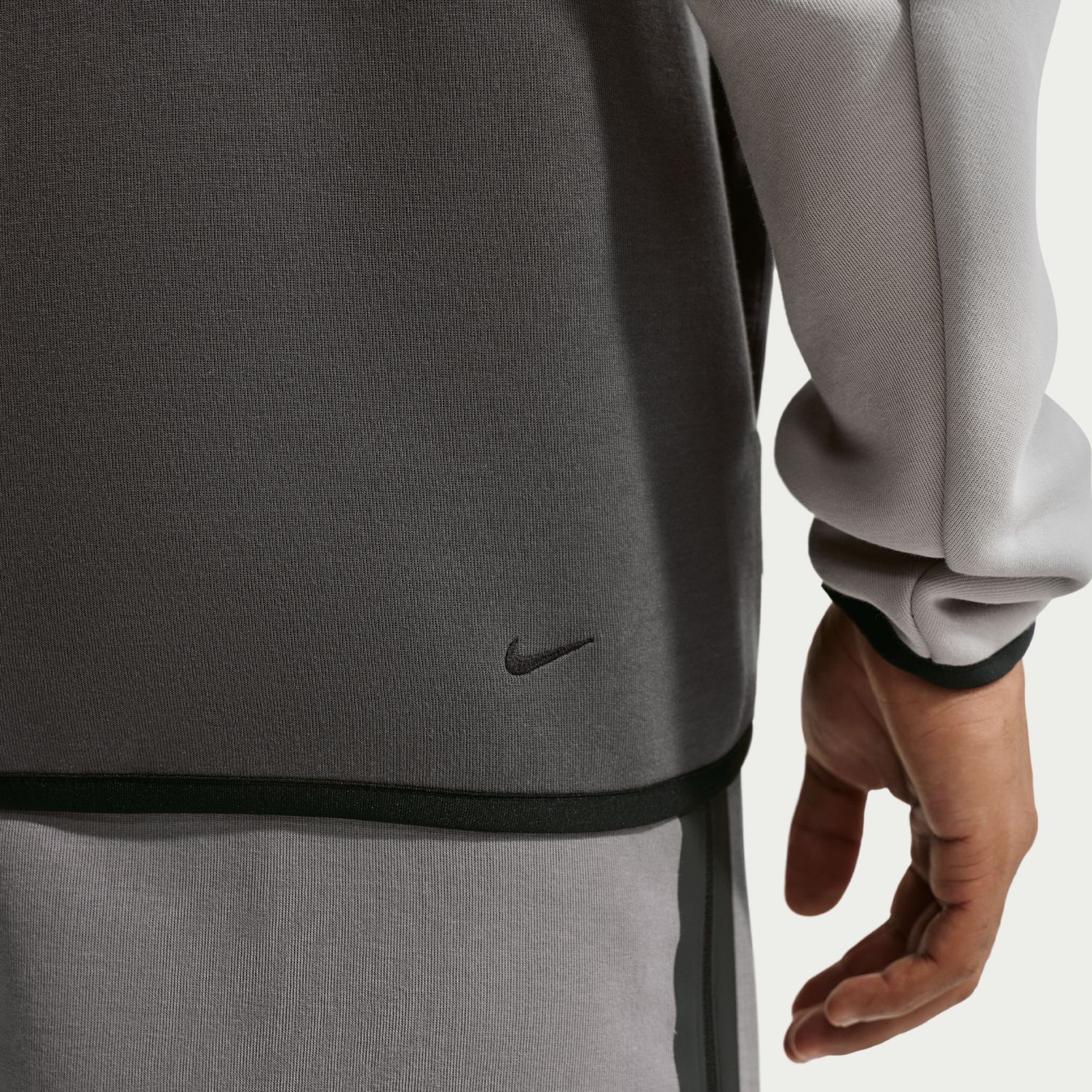 Sweatshirt de Homem Tech Cinzento-7