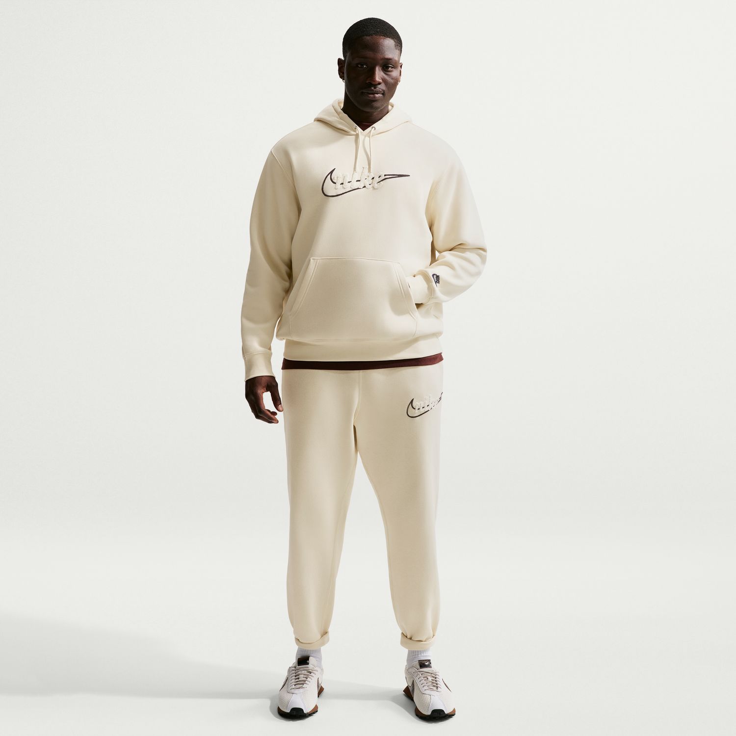 Sweatshirt de homem Sportswear Club Nike Caqui-8