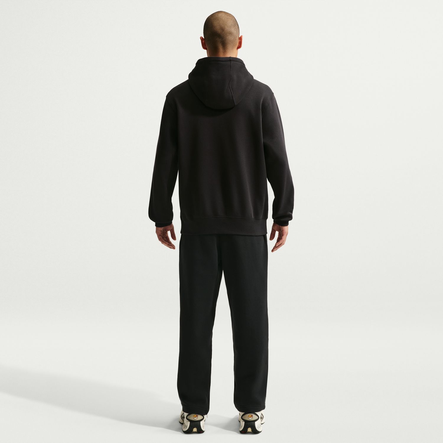 Sweatshirt de homem Sportswear Club Nike Preto-2