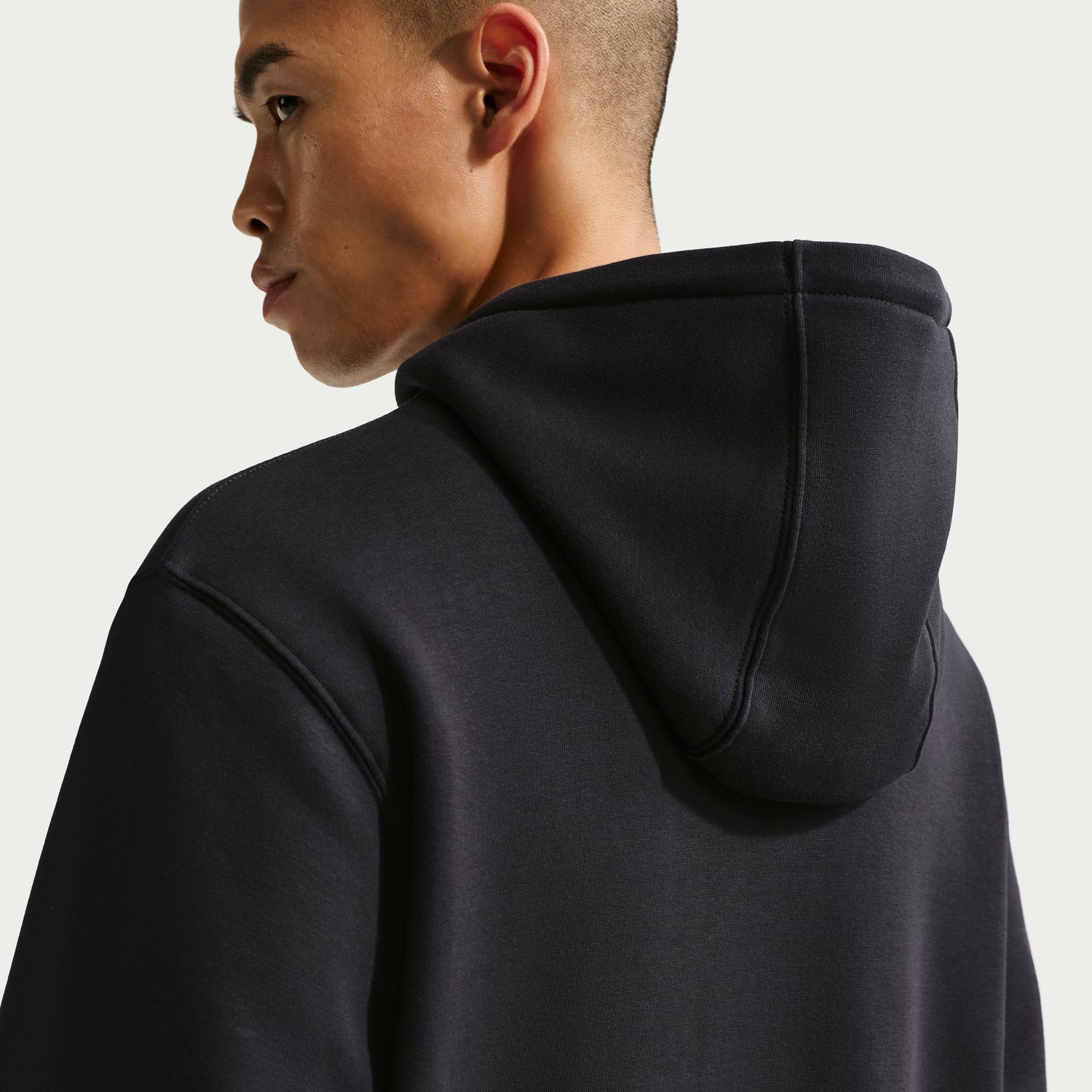 Sweatshirt de homem Sportswear Club Nike Preto-4