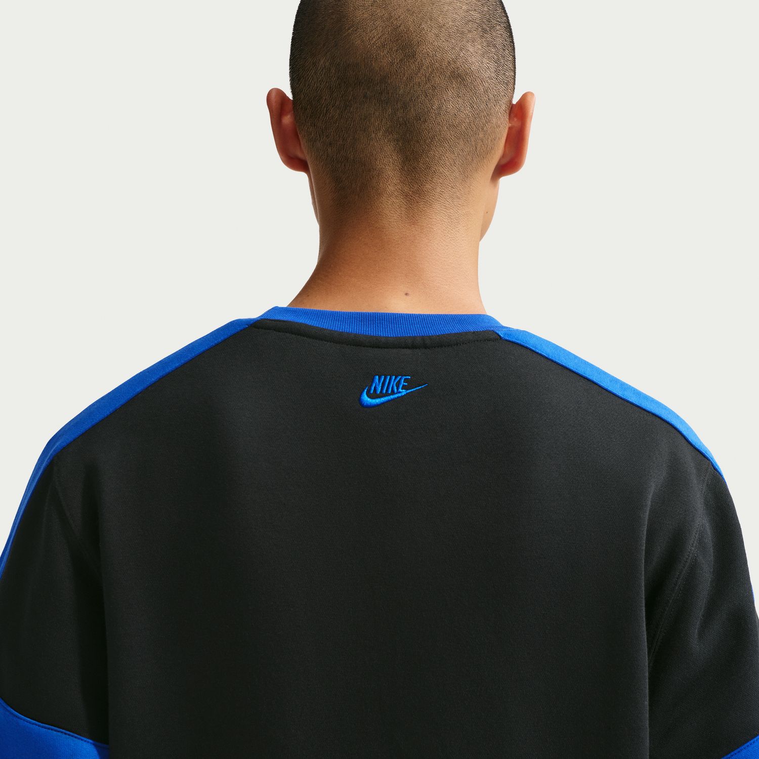 Sweatshirt de homem Sportswear Club Nike Preto-4
