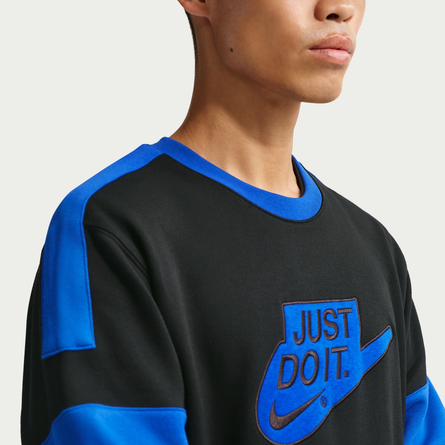 Sweatshirt de homem Sportswear Club Nike Preto-5