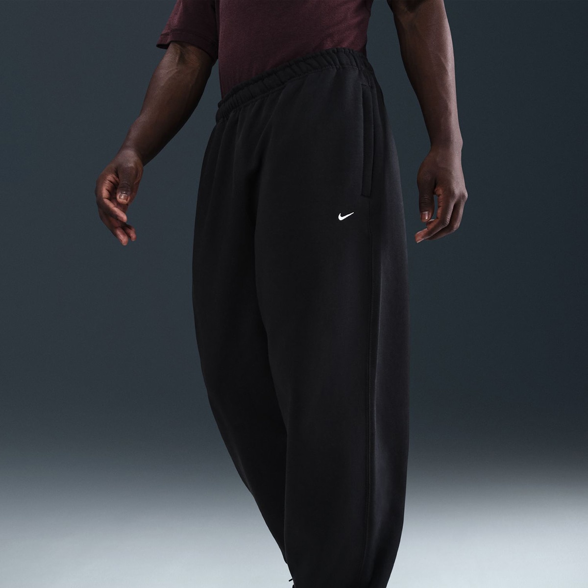 Calças de Homem Solo Swoosh Preto-4