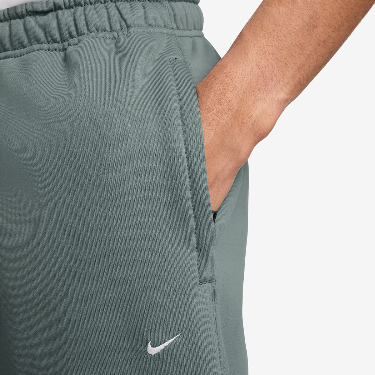 Calças de Homem Solo Swoosh Verde-3