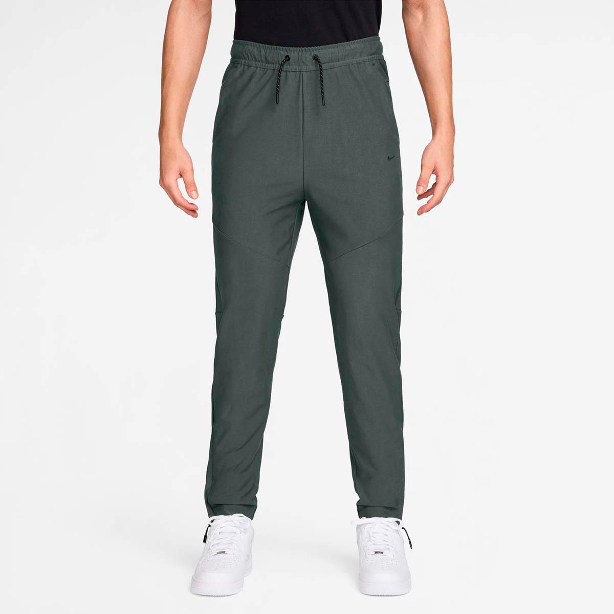 Imagen 0 de Pantalón de hombre M Nk Tech Shori Knit Drill Pnt Nike Verde