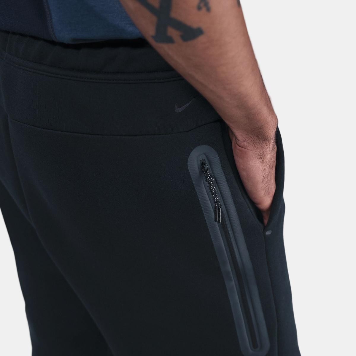 Calções de Homem Tech Short Preto-4