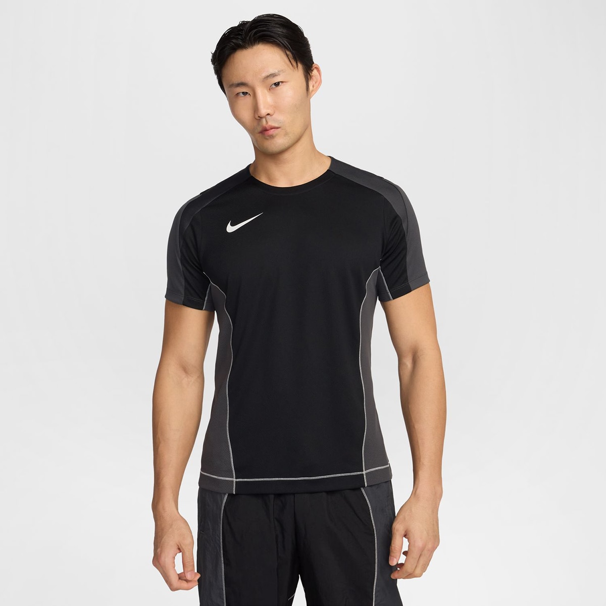 Oferta de El Corte Ingles ES - camiseta en Undealed España