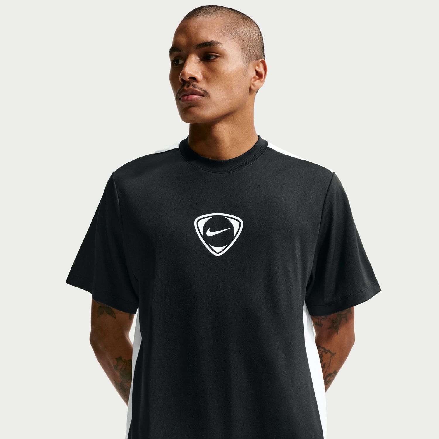 T-shirt de Homem Academy+ Dri-FIT Preto-1