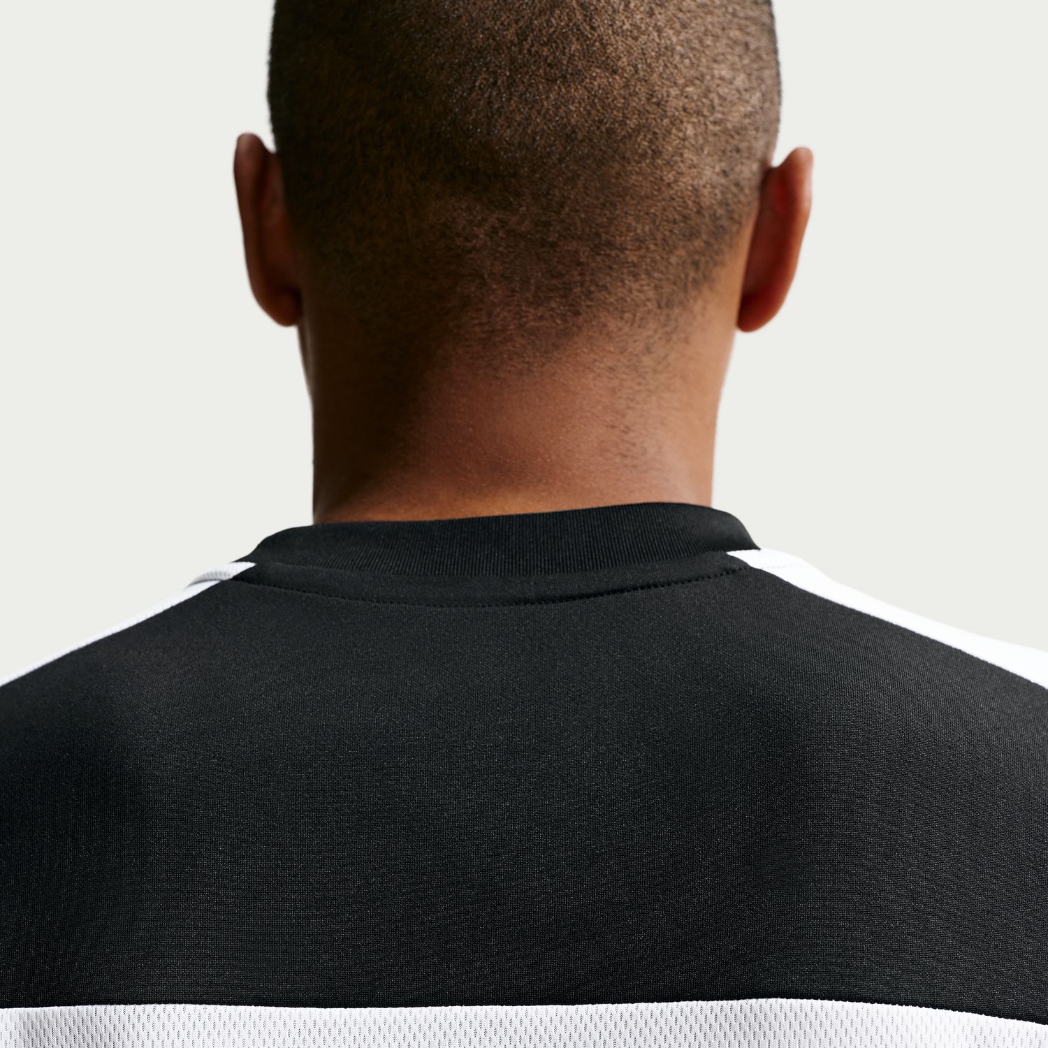 T-shirt de Homem Academy+ Dri-FIT Preto-4