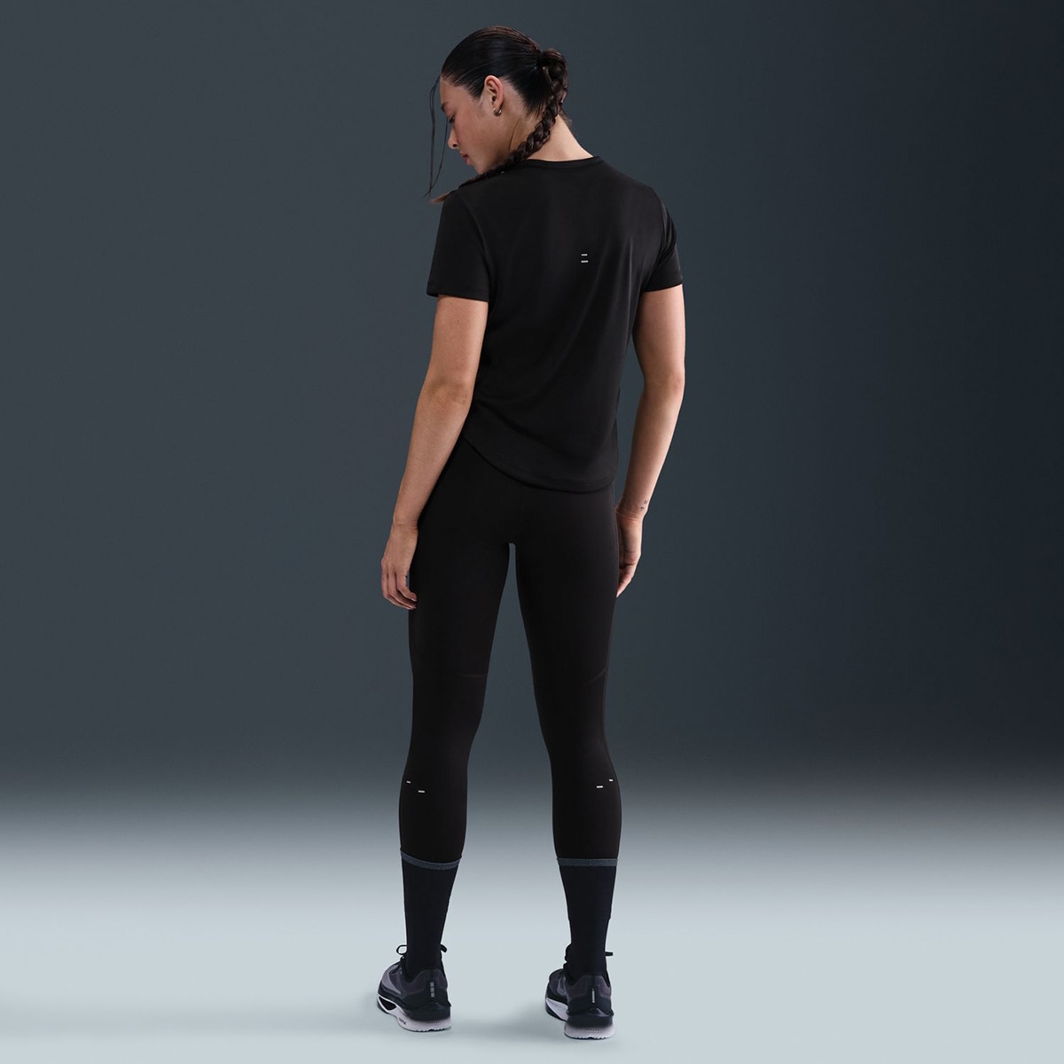 T-shirt de Mulher Tempo Swoosh Preto-2