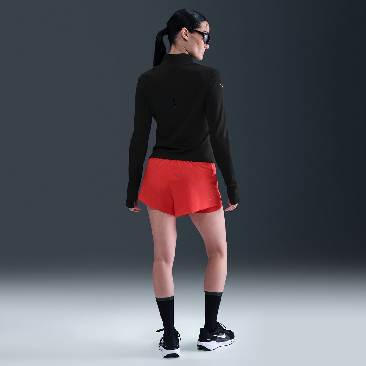 T-shirt de Mulher Swift Preto-2