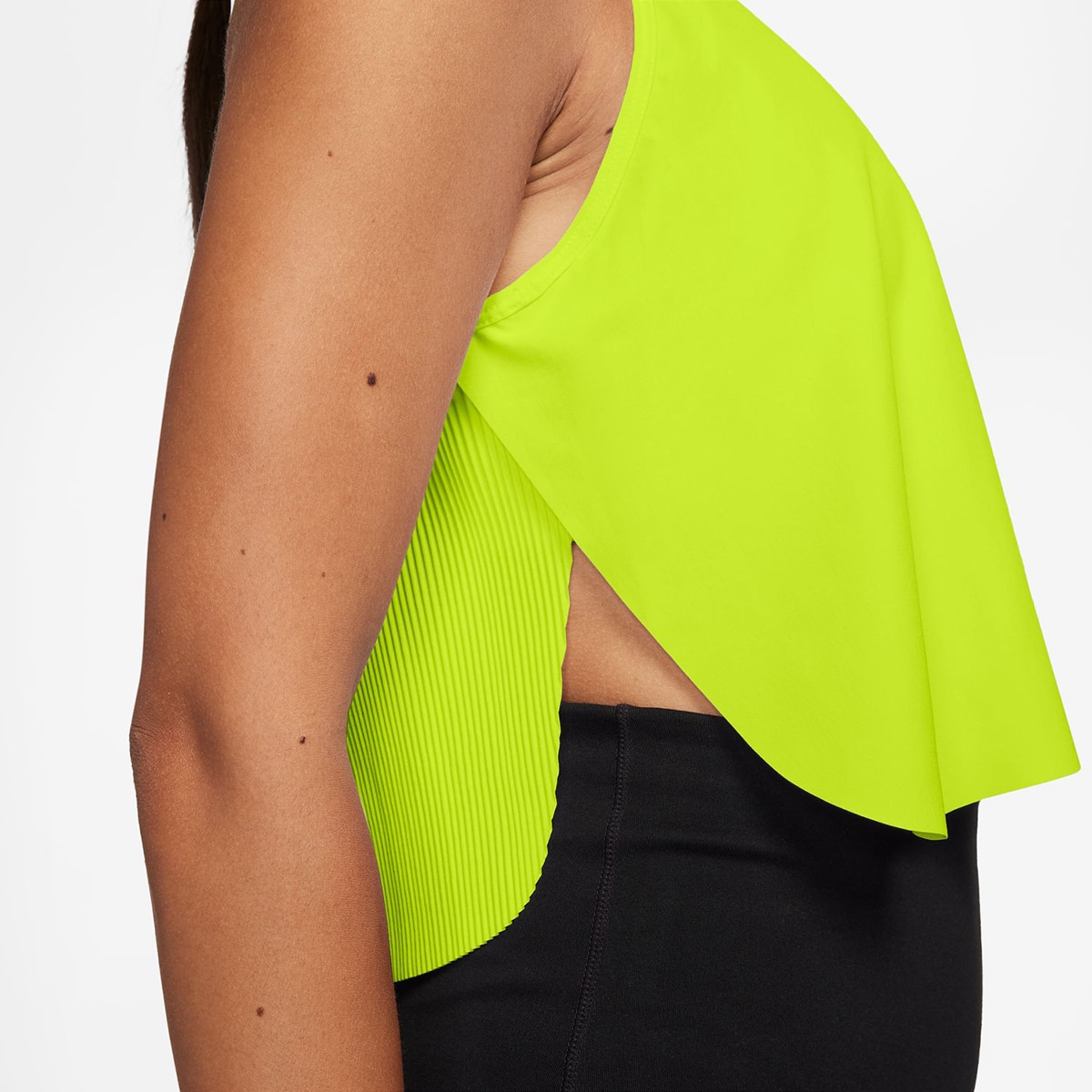 T-shirt de Mulher AeroSwift Amarelo-3