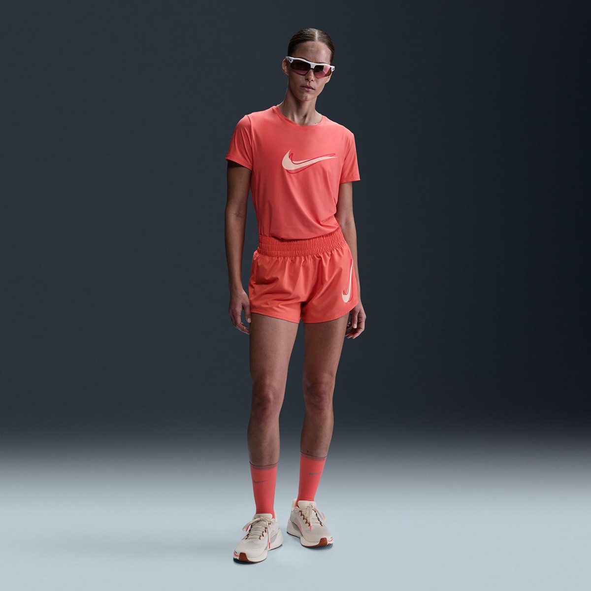 Calções de Mulher One Swoosh Coral-4