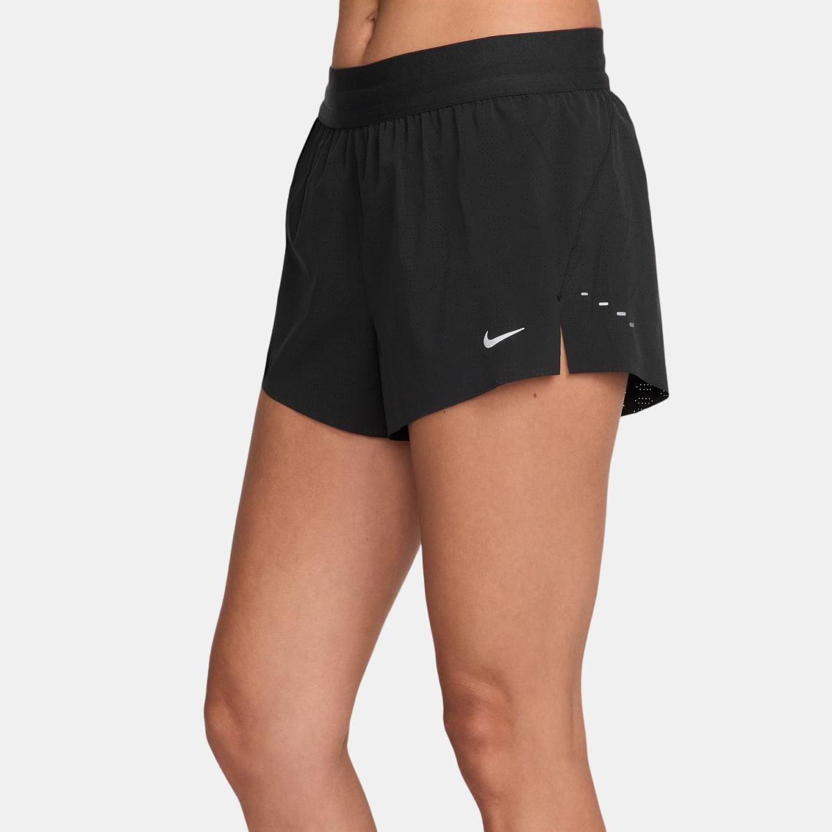 Imagen 0 de Pantalón corto de mujer Swift Breathe Short Nike Negro
