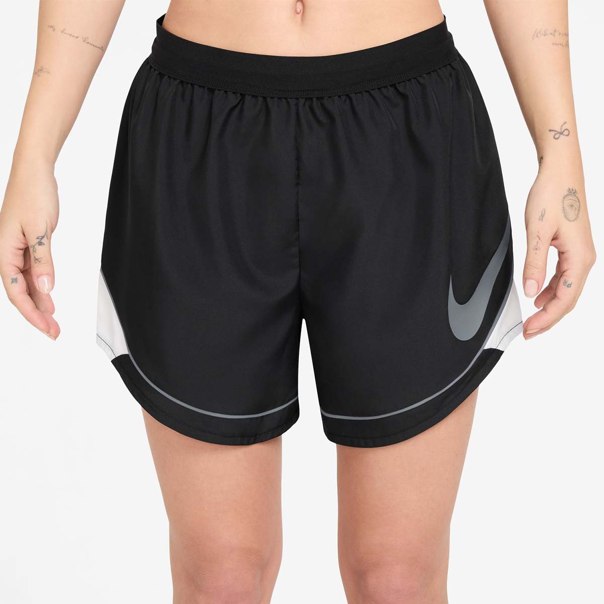 Imagem 0 de Calções de Mulher W Nk Swoosh DF Short