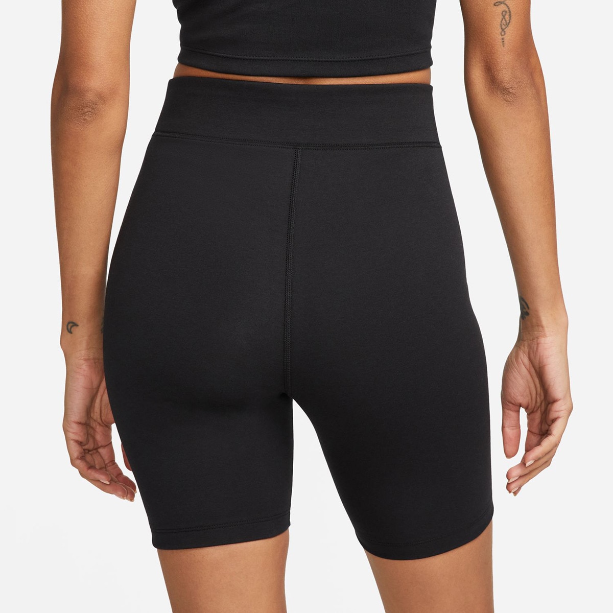Leggings de Mulher Sportswear Classic 8'' Short Preto-2