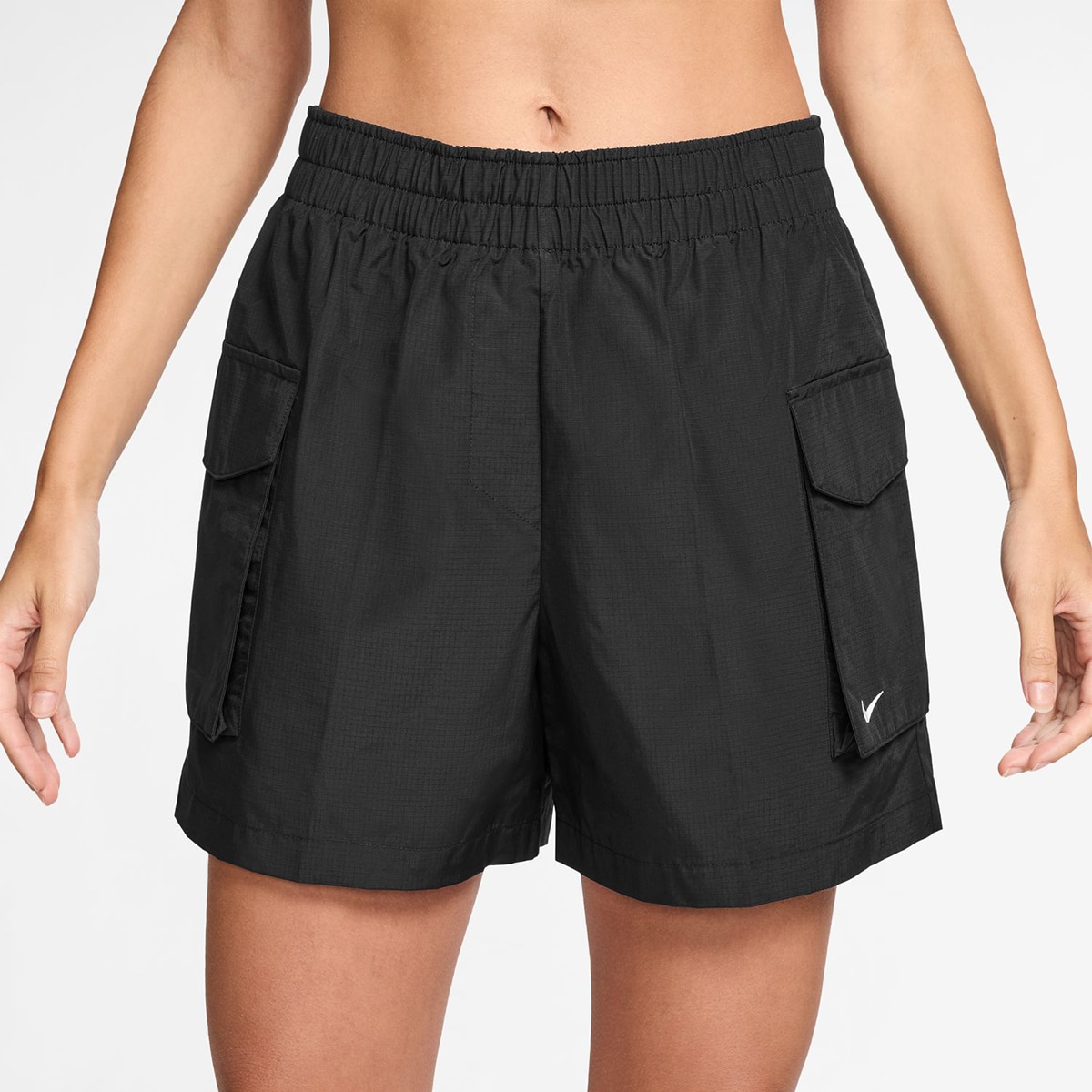 Calções de Mulher Sportswear Essential Woven 5'' Preto-1