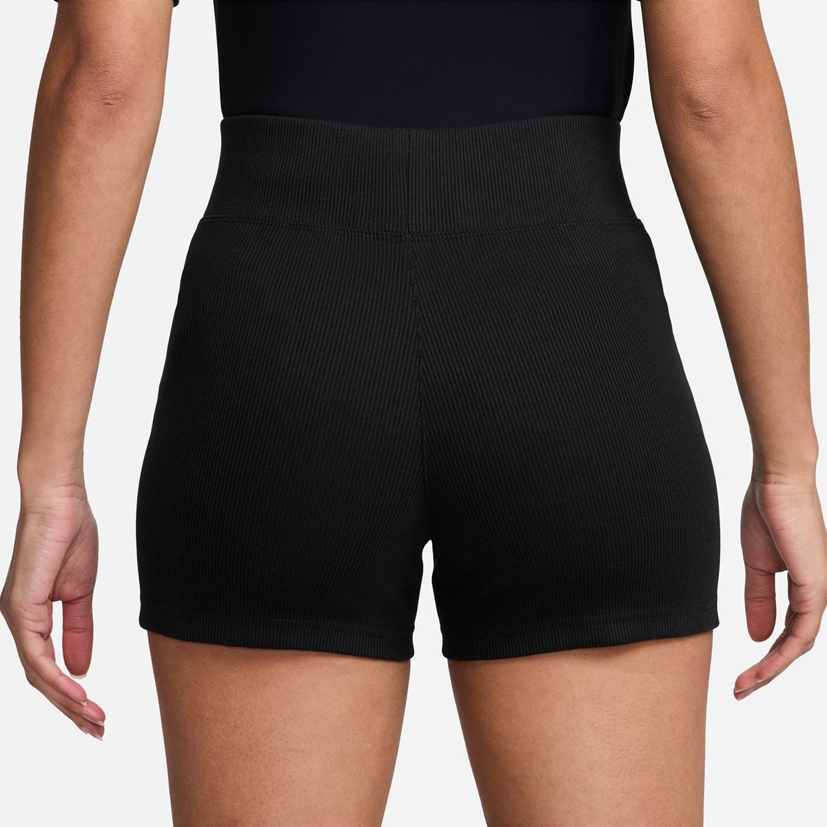 Calções de Mulher Brooklyn Essentials Preto-2