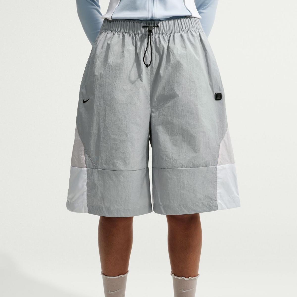 Imagem 0 de Calções de Mulher Shox Woven Short