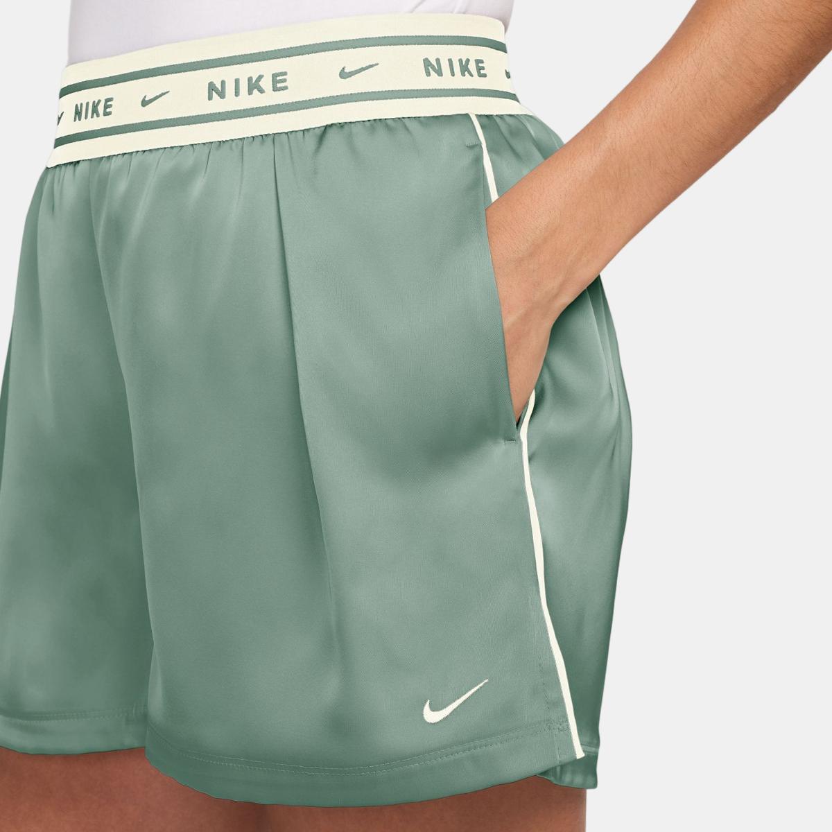 Calções Casual de Mulher W NSW OFFLN WVN STN SHORT Preto-4