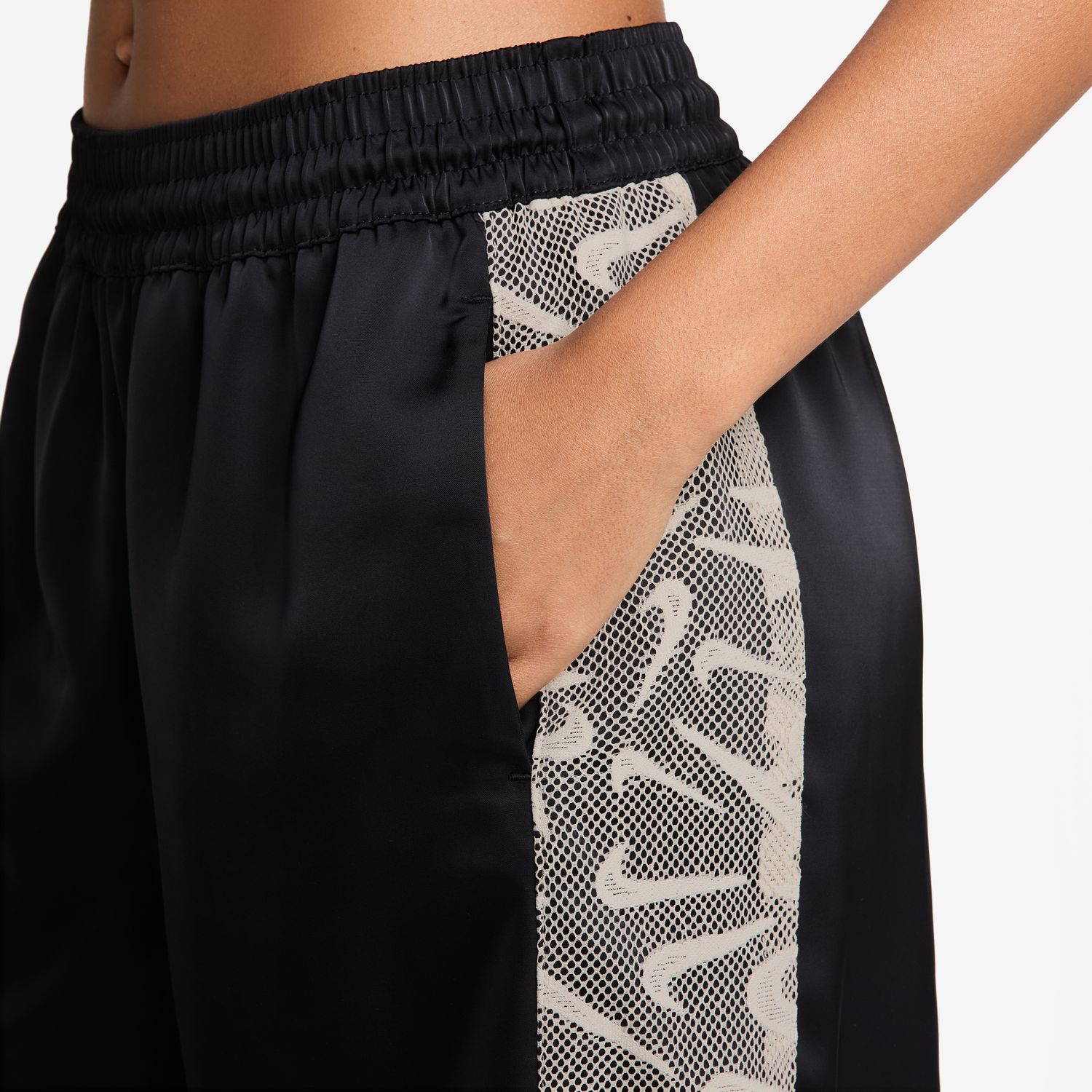Calções de Mulher W Nk Chill Wvn Lace Preto-4