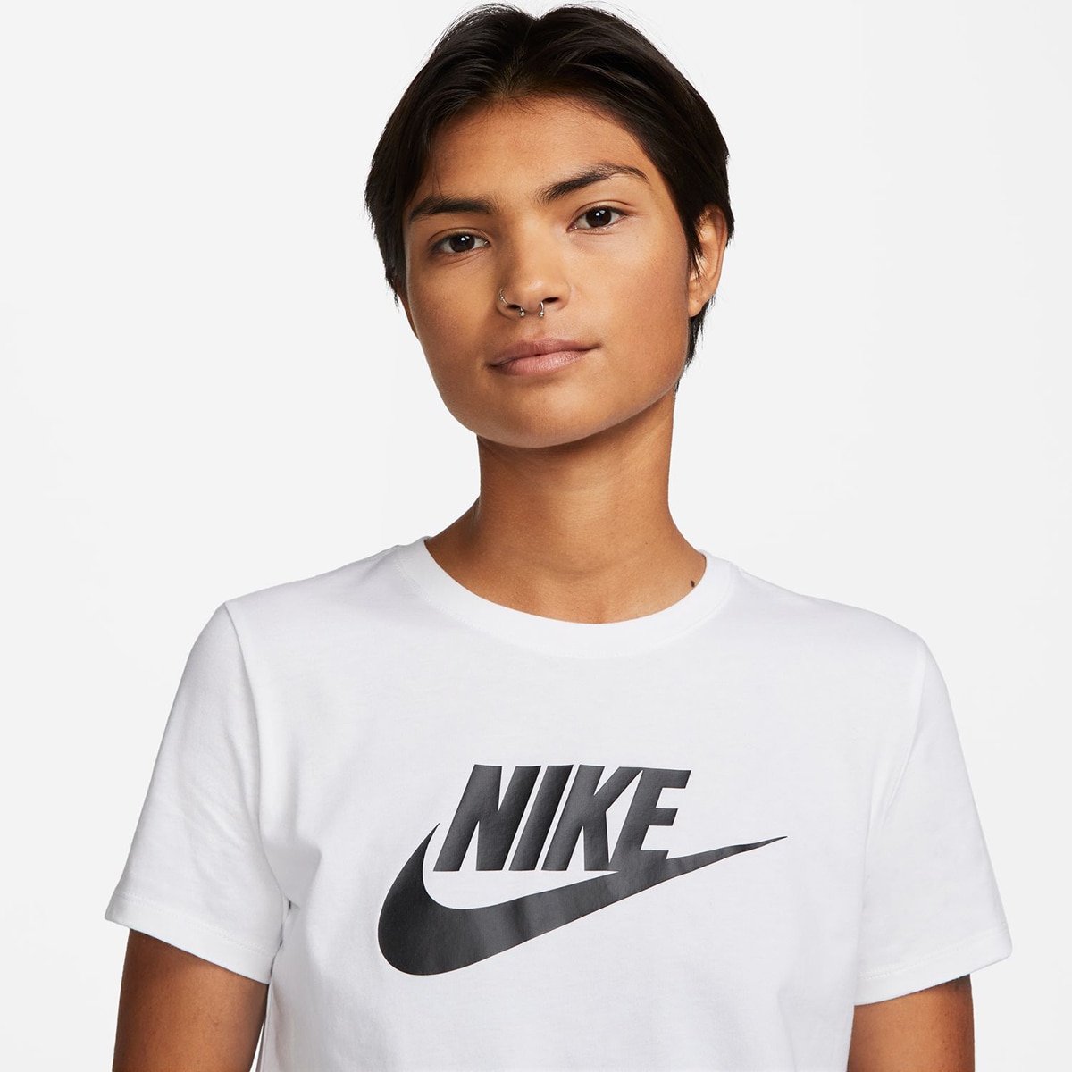 Camiseta de mujer W Nsw Club SS Tee Icn Ftra Nike - Blanco / Negro Blanco / Negro-3