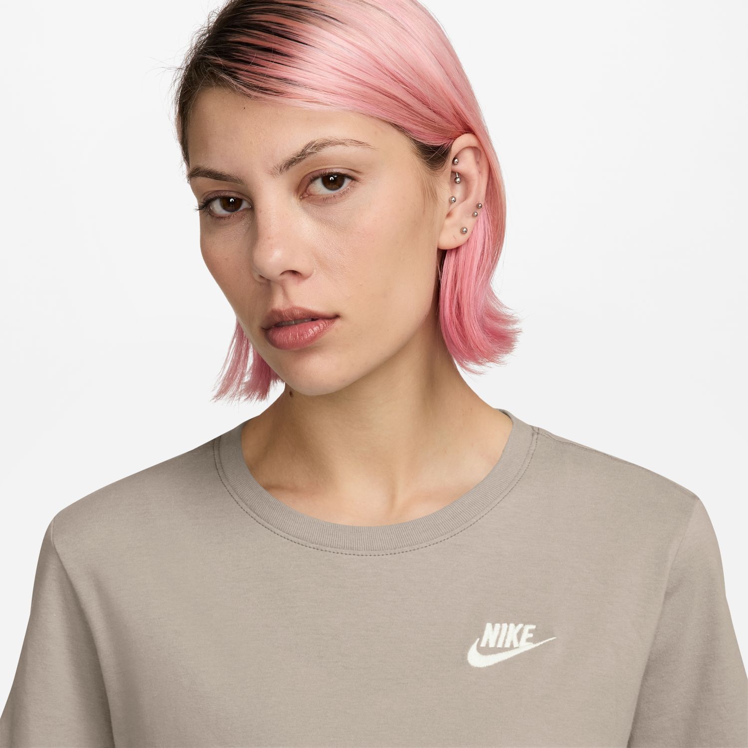 T-shirt de Mulher W Nsw Club SS Tee Castanho-3