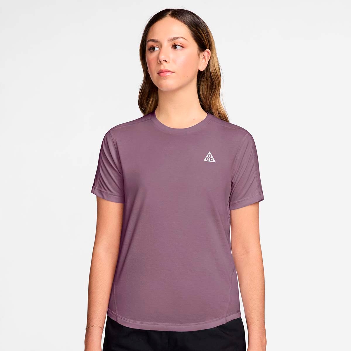 Imagen 0 de Camiseta de mujer W ACG Trail DF SS Top Nike Morado
