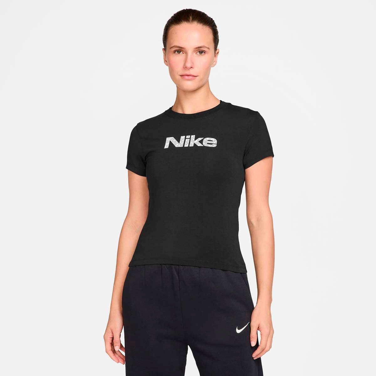 Imagem 0 de T-shirt de Mulher W Sportswear Chill Knit