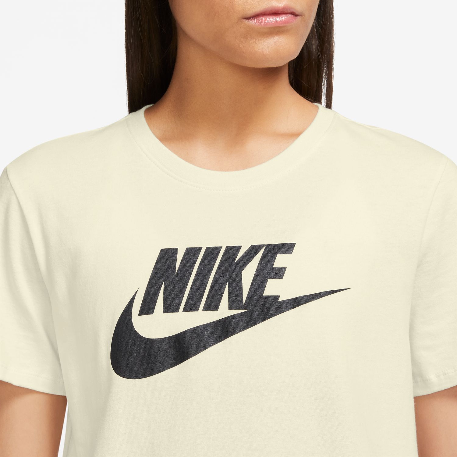 T-shirt de Mulher W Nsw Club SS Tee Icn Ftra Branco-3