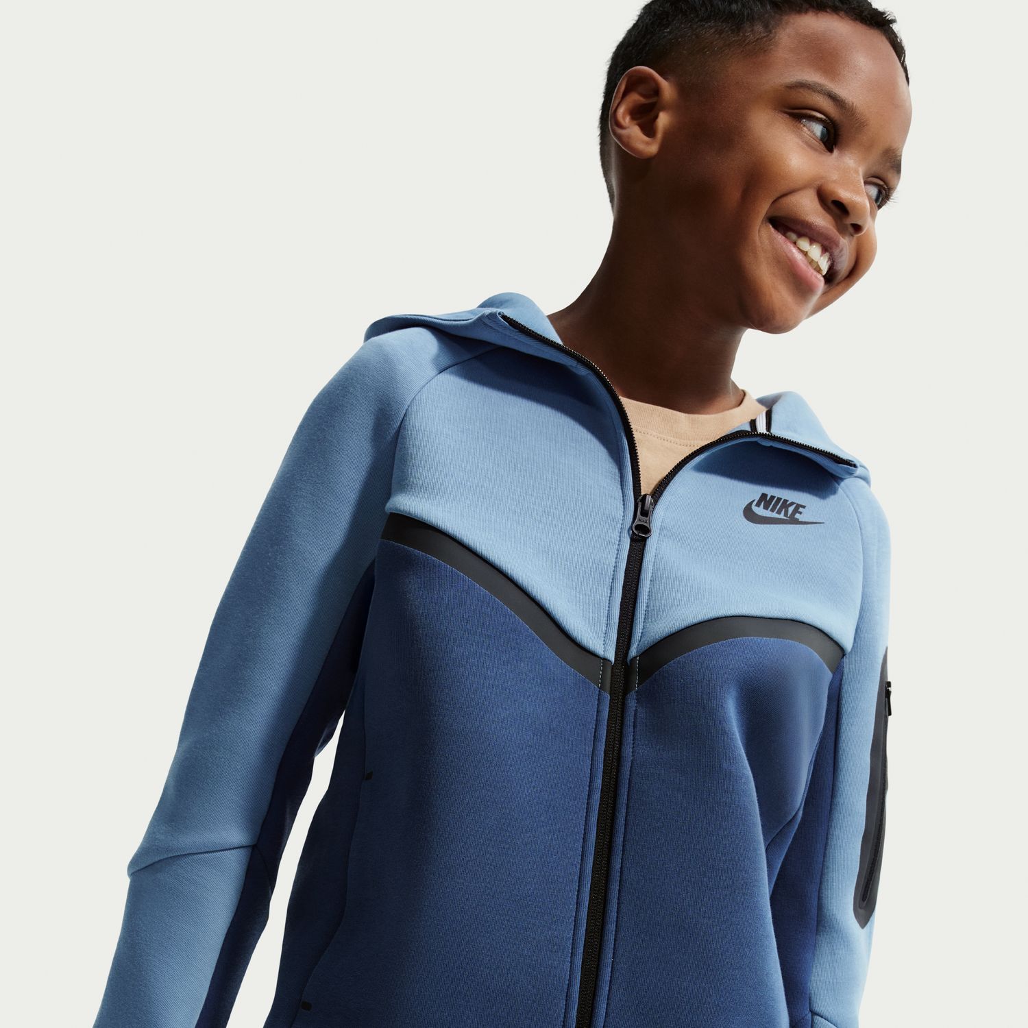 Imagem 0 de Sweatshirt de menino Sportswear Tech Fleece Nike