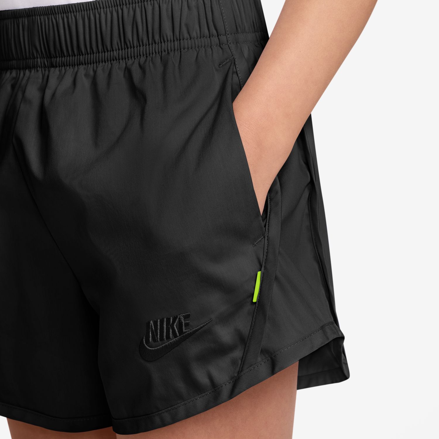 Calções de Menina Sportswear Woven Short Preto-3