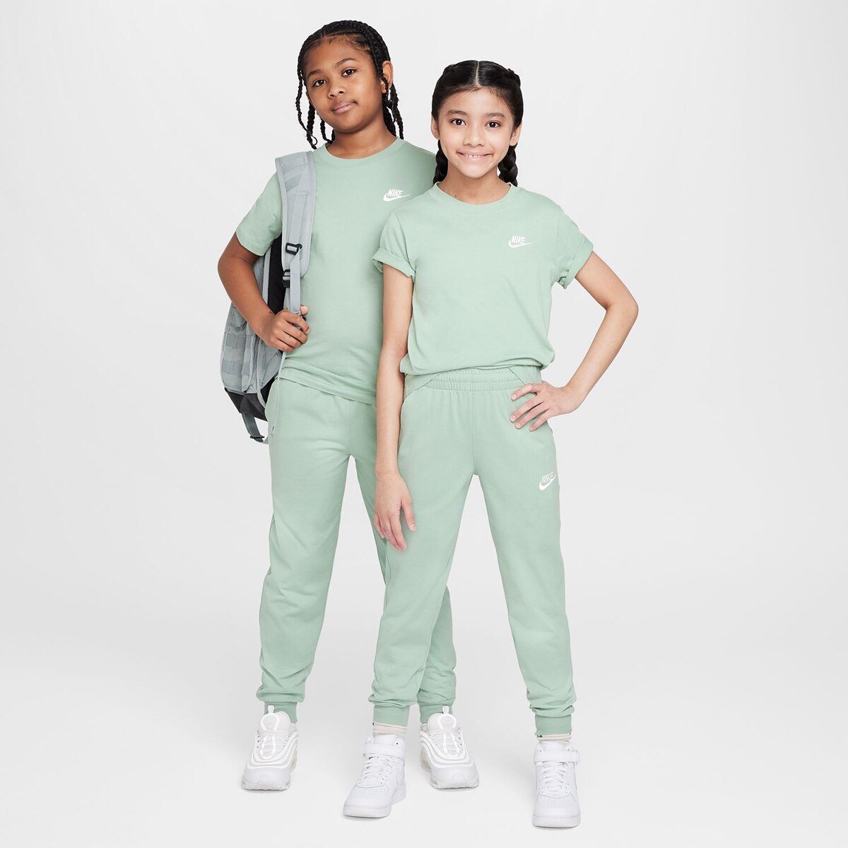 T-shirt de menino Sportswear Nike Verde-5