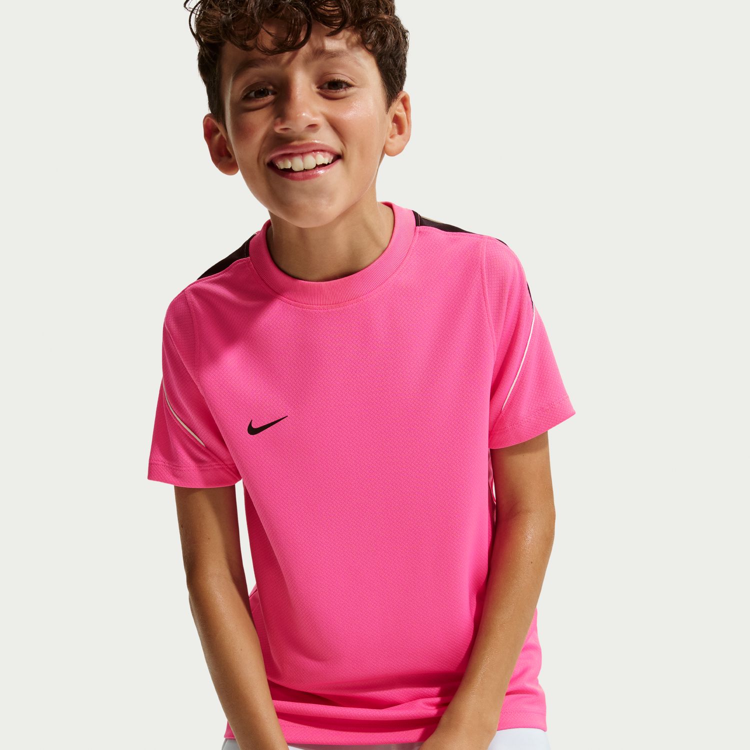 Imagem 0 de T-shirt de Criança Dri-FIT Strike